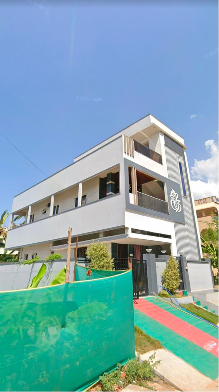 The D Academy building in Padarupalli, Nellore during the daytime